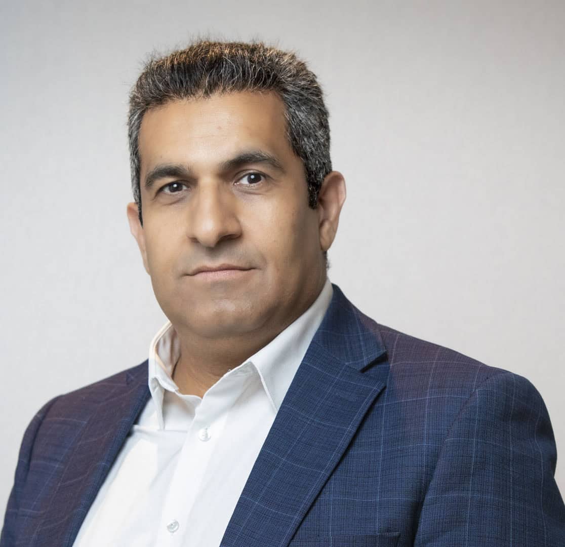 Corporate headshot photographer Toronto - studio portrait session
